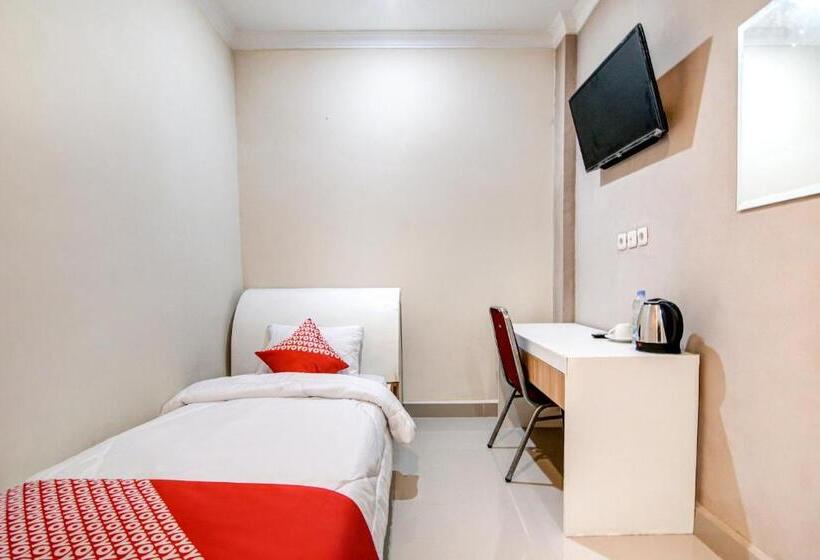 בית מלון כפרי Oyo 90857 Baaraka Syariah