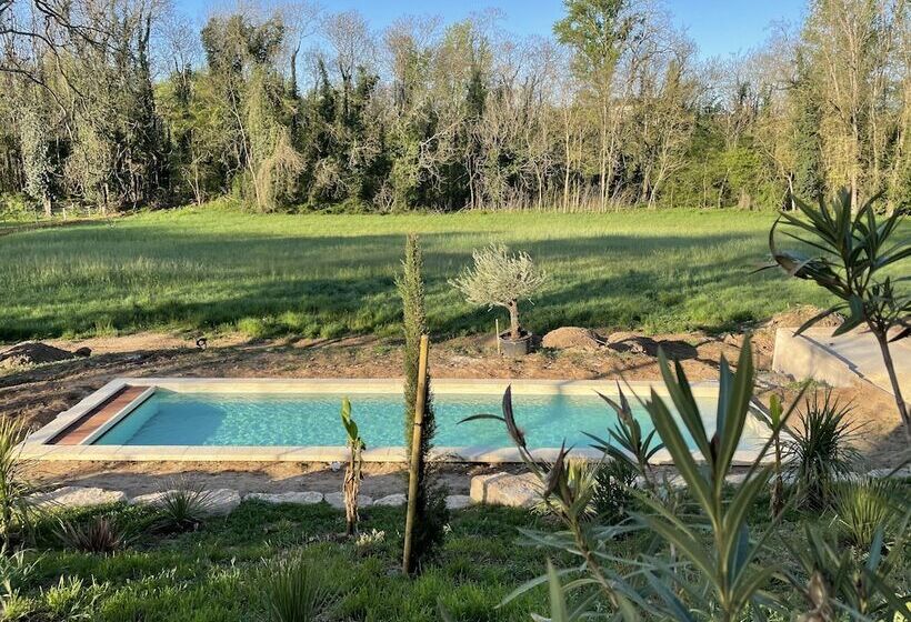 بنسيون Chateau Du Go