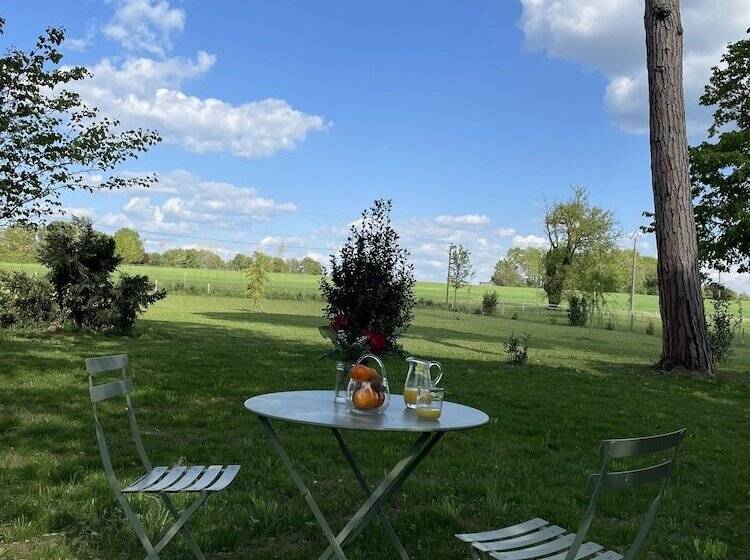 بنسيون Chateau Du Go