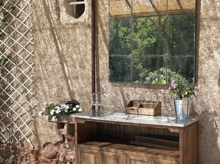 بنسيون Chateau Du Go