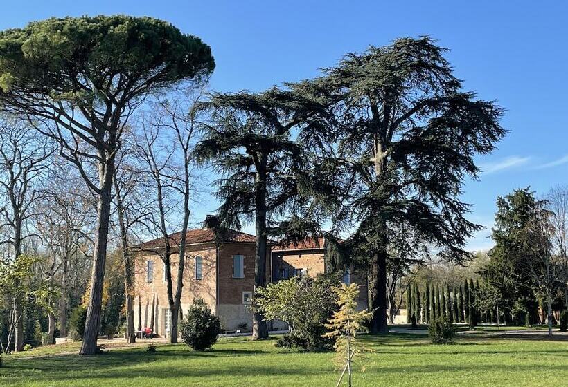 بنسيون Chateau Du Go