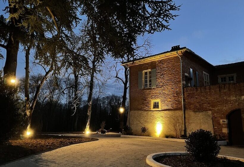 بنسيون Chateau Du Go