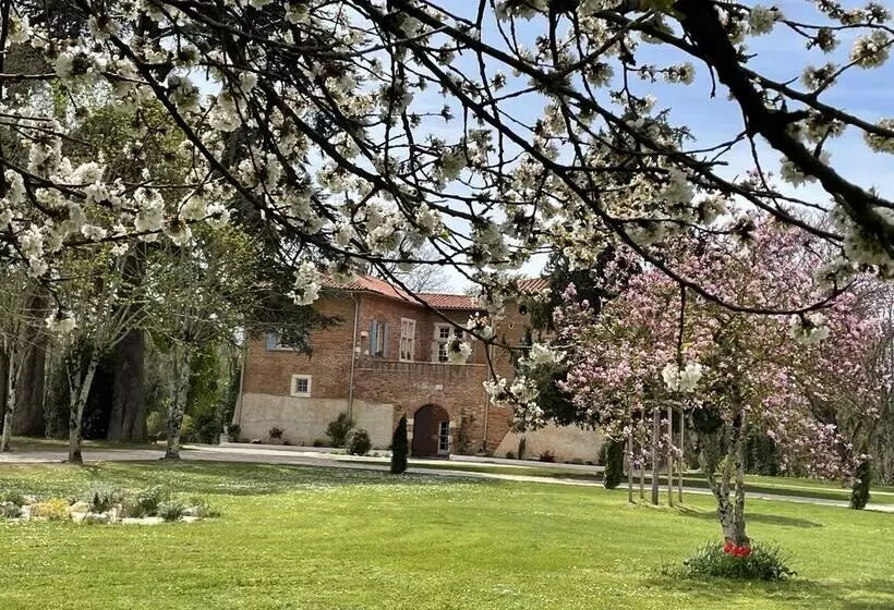 ペンション Chateau Du Go