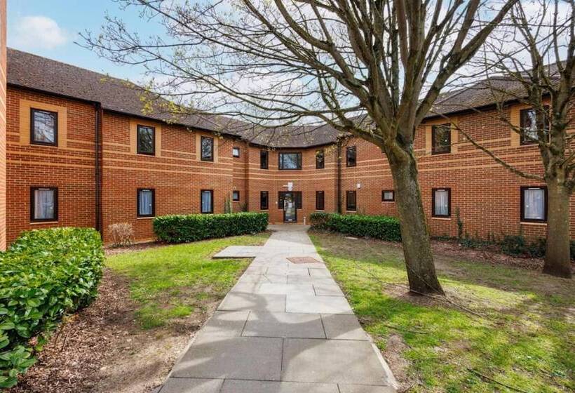 旅馆 Comfortable Rooms At Crescent Hall Oxford   Campus Accommodation