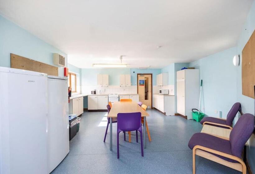 旅馆 Comfortable Rooms At Crescent Hall Oxford   Campus Accommodation