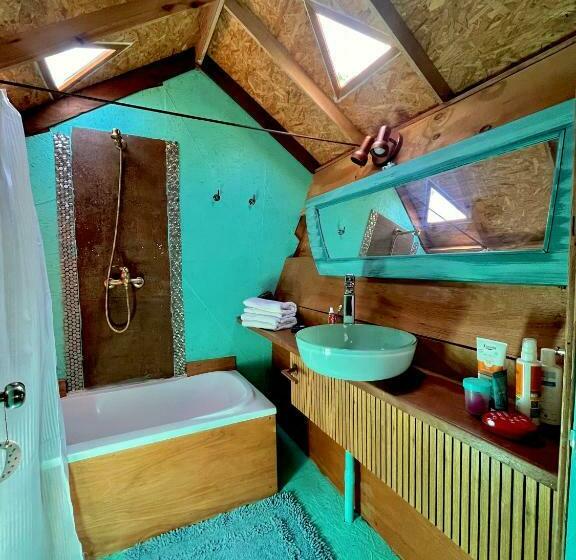 Капсульный Oтель Domosdemar