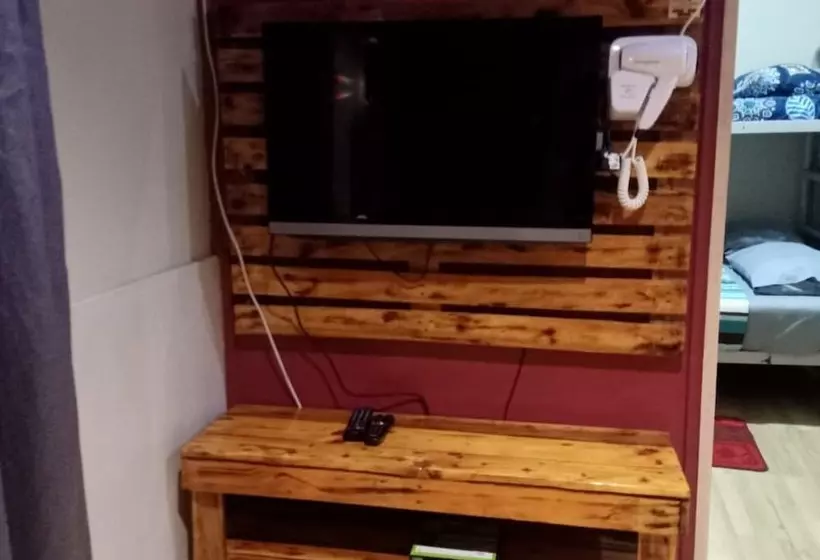 Hotelli Oyo 90426 Kepayan Dnd Stay