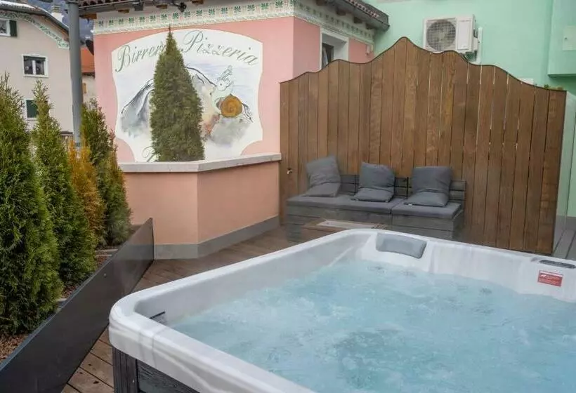 ペンション Teverone Suites & Wellness