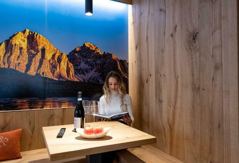 بنسيون Teverone Suites & Wellness