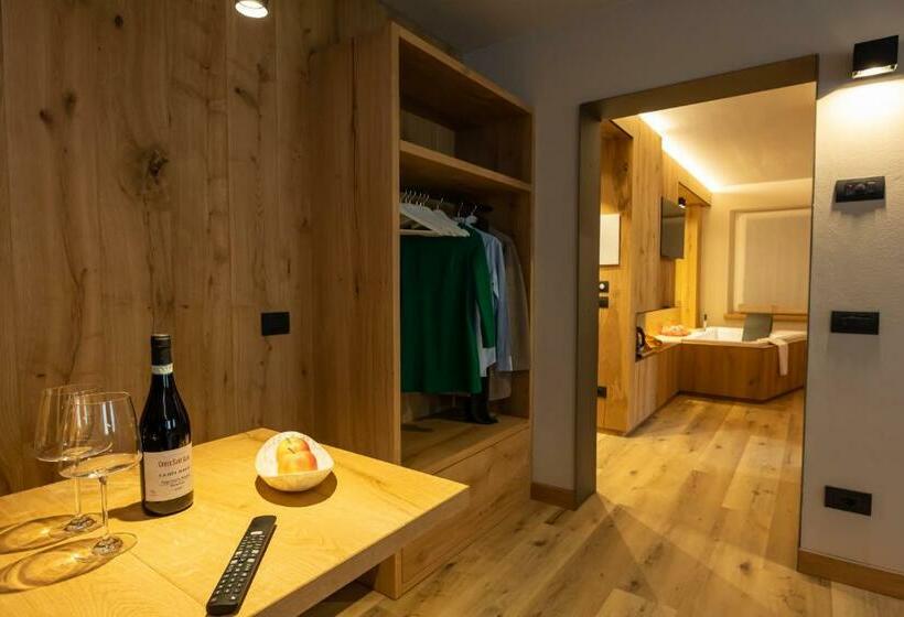 بنسيون Teverone Suites & Wellness