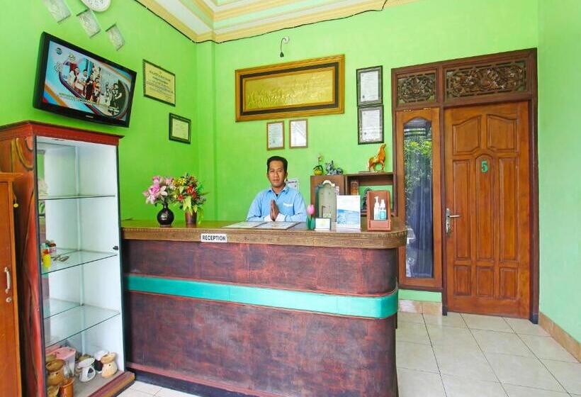 پانسیون Ayodya Guest House