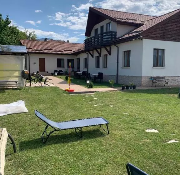 Majatalo Casa Britonia