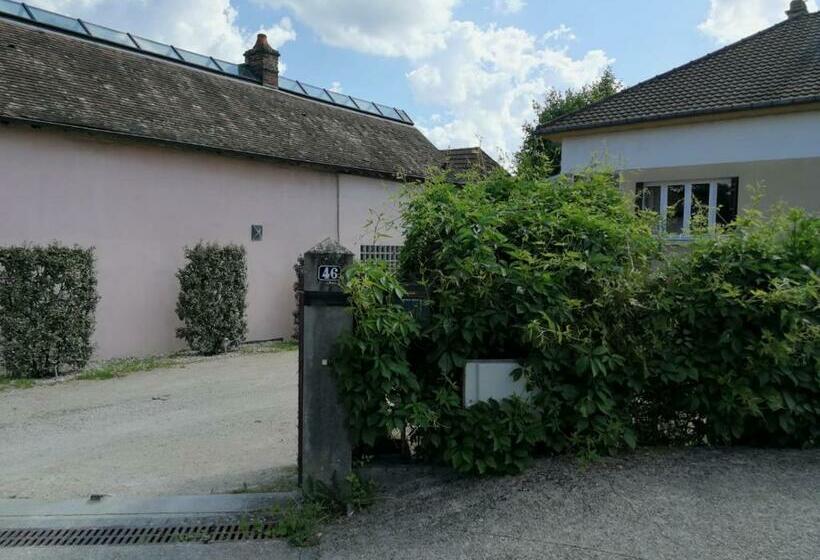 بنسيون Un Verger Dans La Ville