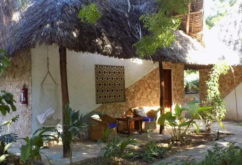 تختخواب و صبحانه Watamu Eco Villas