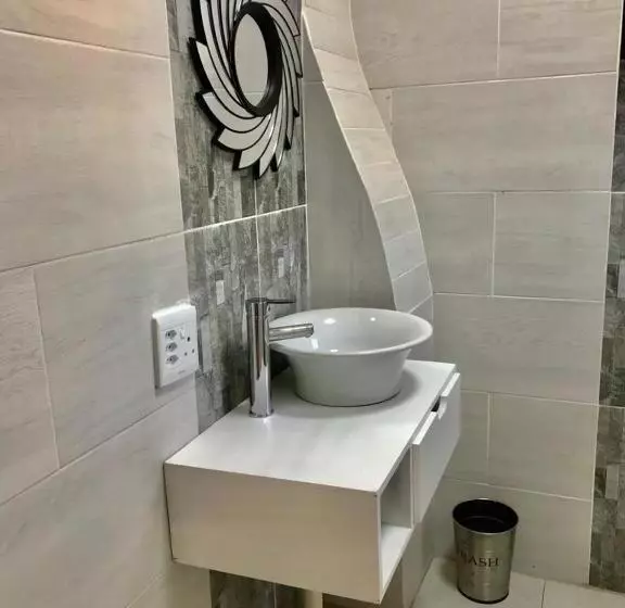 ペンション Capitalt Luxury Guest House