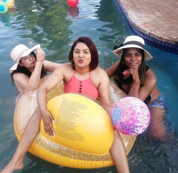 Пансион Capitalt Luxury Guest House