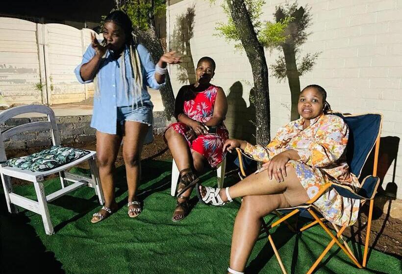 Пансион Capitalt Luxury Guest House