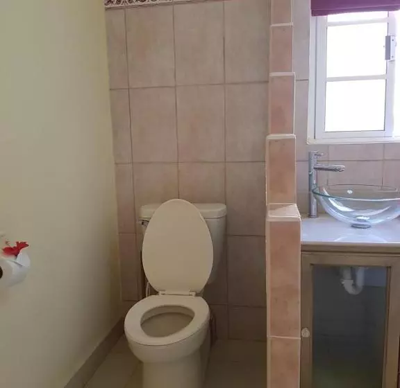 پانسیون Sea View Suites