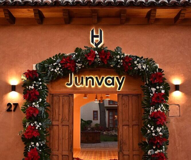 فندق Junvay