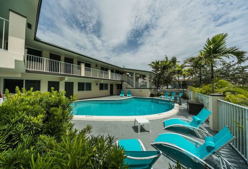 فندق Surf & Sand