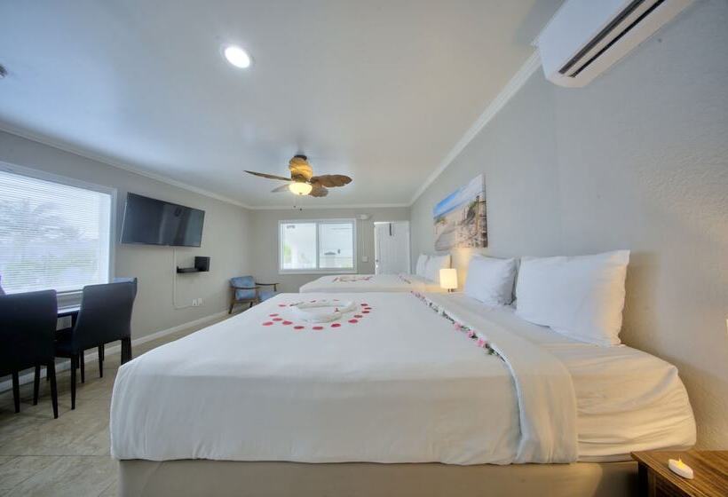 فندق Surf & Sand