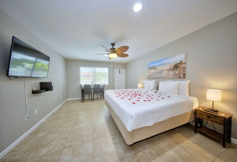 فندق Surf & Sand