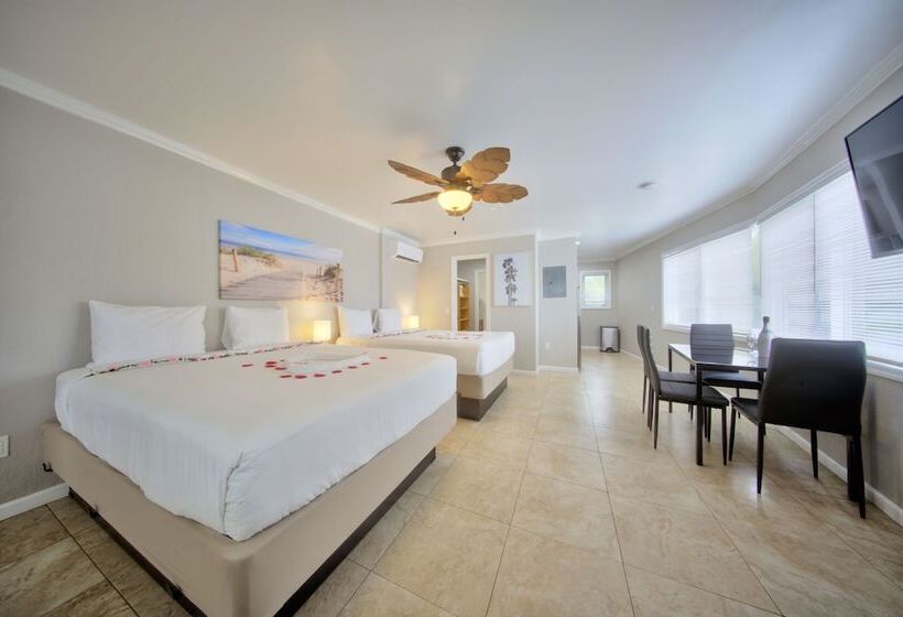 فندق Surf & Sand