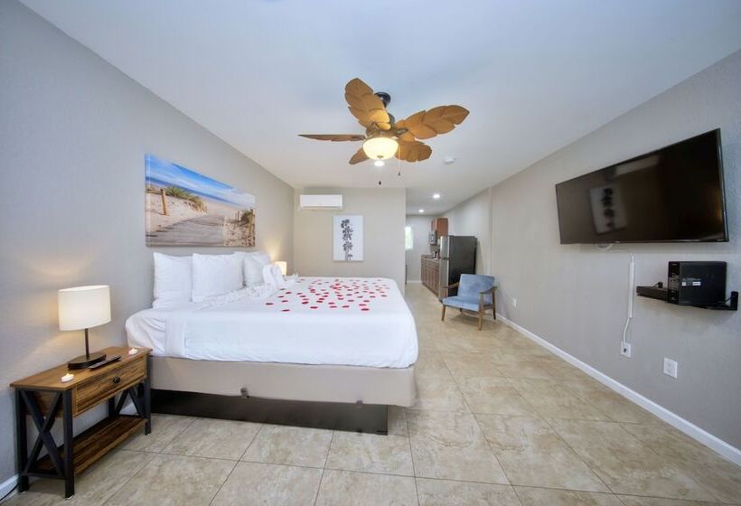 فندق Surf & Sand