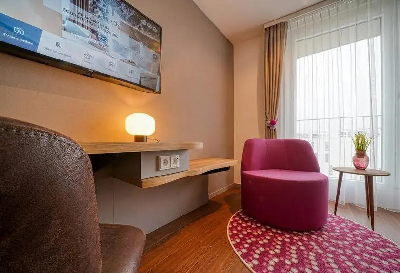 ホテル Vienna House Easy by Wyndham Freiburg City
