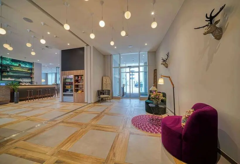 ホテル Vienna House Easy by Wyndham Freiburg City