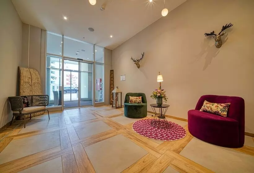 ホテル Vienna House Easy by Wyndham Freiburg City