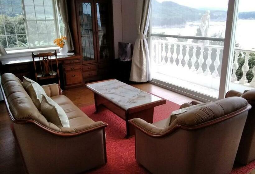 بنسيون Cafe Panorama   Vacation Stay 96734v