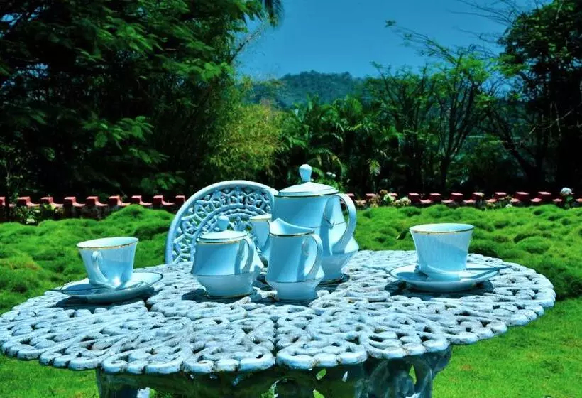 ベッドアンドブレックファースト Niraamaya Blue Mountain  Chikmagalur