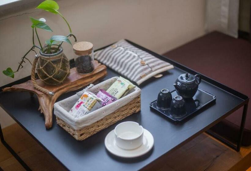 בית מלון כפרי Floral Ningbo Xinmulan Su