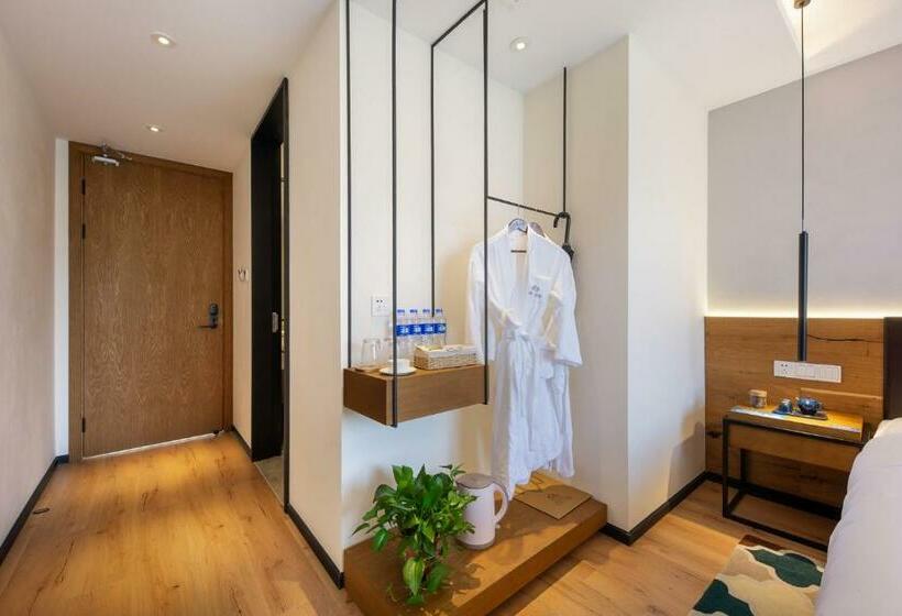 בית מלון כפרי Floral Ningbo Xinmulan Su