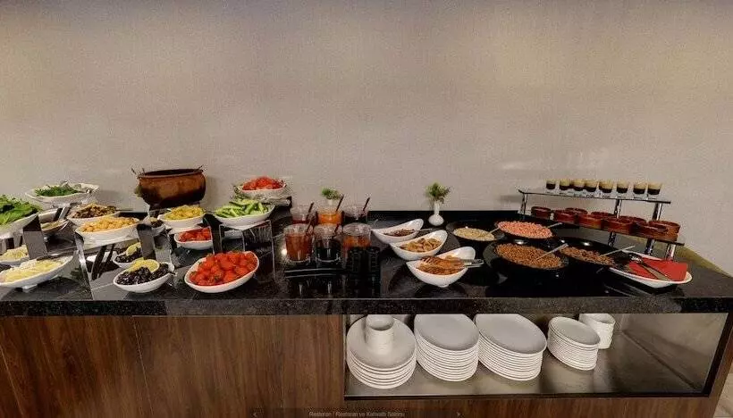 ホテル Leo Suites