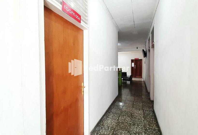 בית מלון כפרי Roemah Proklamasi Syariah Mitra Reddoorz