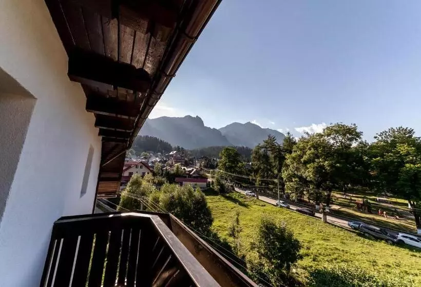 Suru Hotel & Restaurant