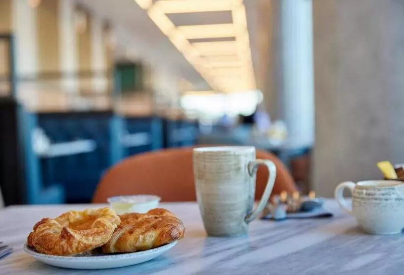 Hotelli Tŷ Milford Waterfront