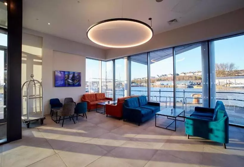 Hotelli Tŷ Milford Waterfront