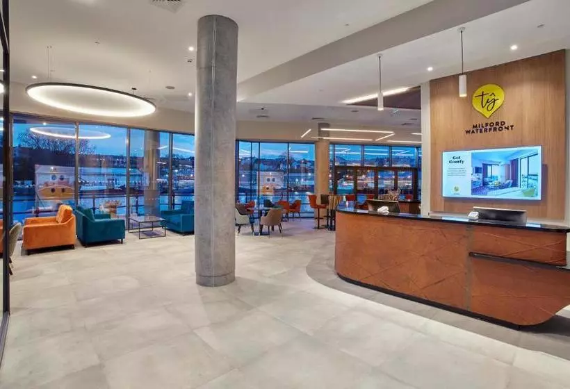 Hotelli Tŷ Milford Waterfront