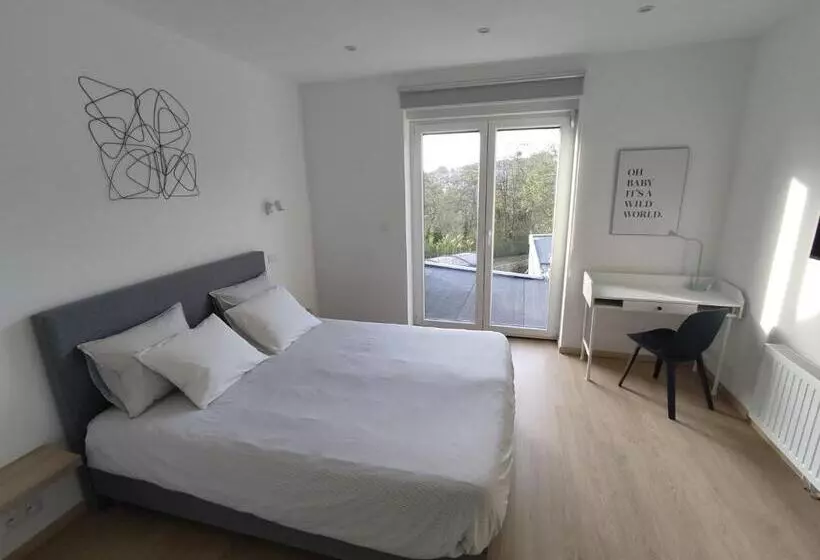 پانسیون Studio Citadelle Chambres Avec Salle De Bain Indépendantes Et Cuisine Partagée