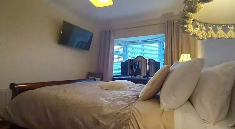 پانسیون Woodhaven Manor H91rc9d