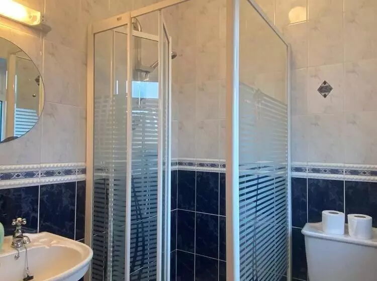 پانسیون Woodhaven Manor H91rc9d