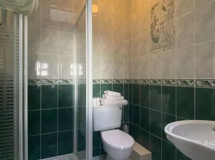 پانسیون Woodhaven Manor H91rc9d