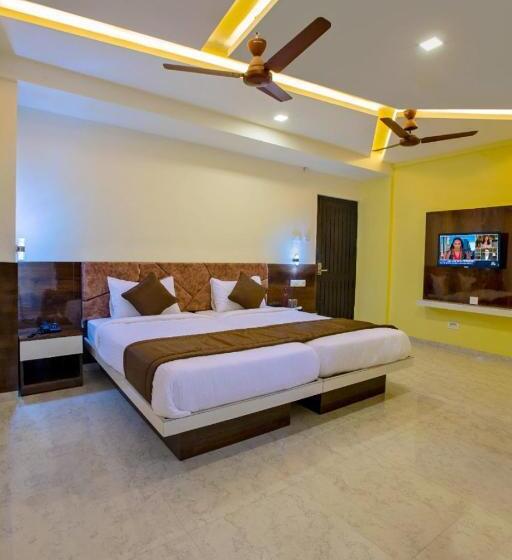 בית מלון כפרי Ivy Residency