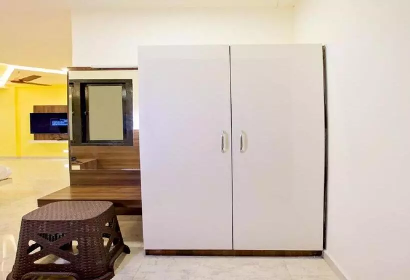 هتل Ivy Residency