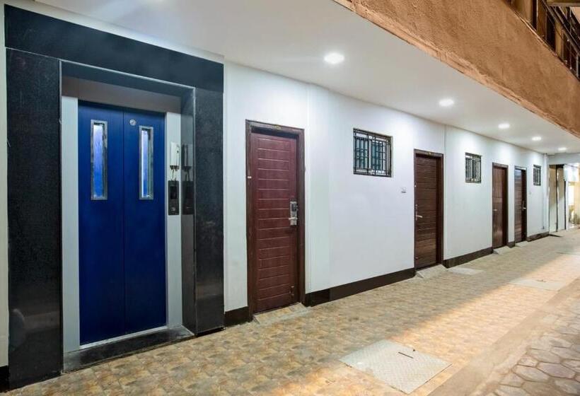 בית מלון כפרי Ivy Residency