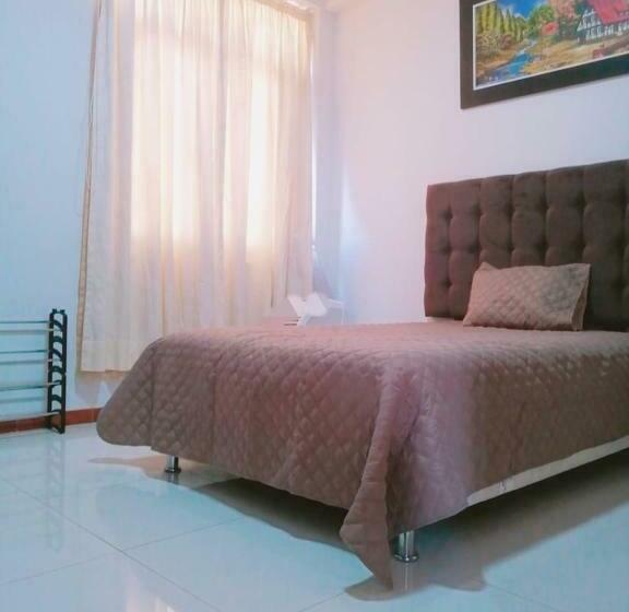 Deluxe Hotel Talara A 5 Minutos Del Aeropuerto Y Plaza De Armas