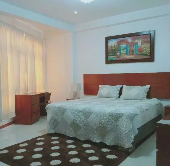 Deluxe Hotel Talara   A 5 Minutos Del Aeropuerto Y Plaza De Armas